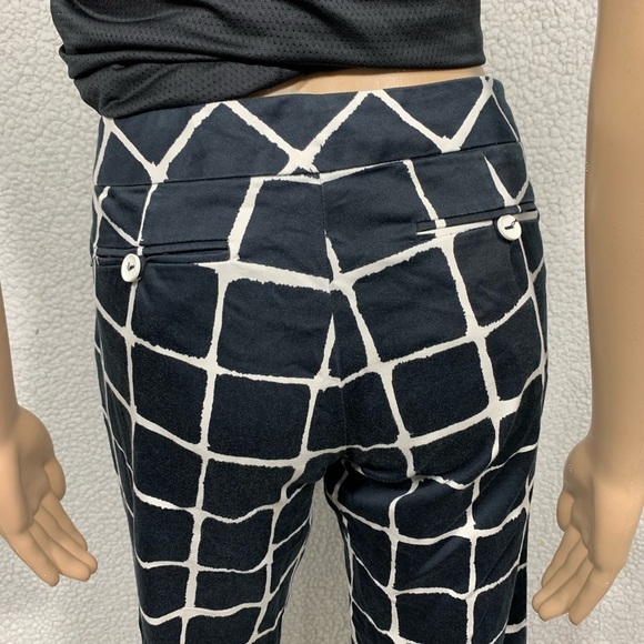 Trina Turk Women's Straight Cropped Pants - Picture 7 of 8